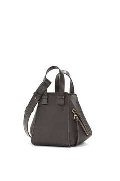 حقيبة لويفي كومباكت هاموك من جلد العجل الناعم المحبب | حقيبة لويفي (متعددة الألوان)