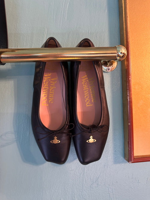 حذاء باليرينا بريجيت من فيفيان ويستوود | حذاء باليرينا بريجيت (متعدد الألوان)