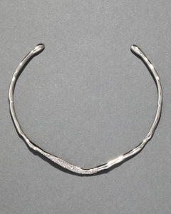 أليكسيس بيطار - طوق سولاناليس ذهبي رفيع من الكريستال | قلادة (متعددة الألوان)