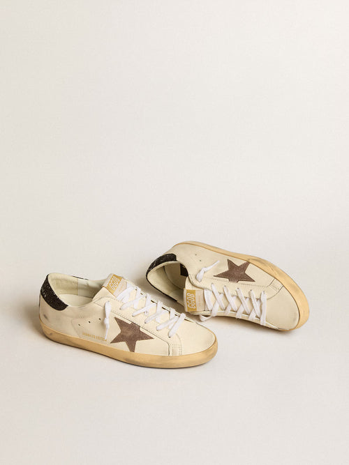 GOLDEN GOOSE Super - Star LTD with laminated leather star and black glitter heel tab | 金鵝 Super - Star LTD 搭配鍍膜皮革星星與黑色亮片後跟標籤（白色） - LondonKelly 英國名牌代購