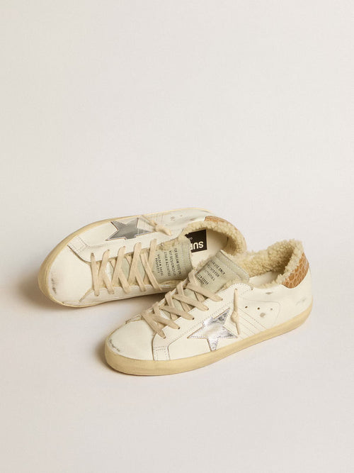 GOLDEN GOOSE Super - Star with silver leather star and crocodile - print leather heel tab | 黃金鵝 Super - Star 搭配銀色皮革星星與鱷魚紋皮革後跟標籤（白色） - LondonKelly 英國名牌代購