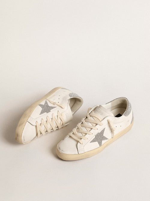 GOLDEN GOOSEWomen’s Super - Star with silver Swarovski crystal star and heel tab | 黃金鵝 女款 Super - Star 搭配銀色施華洛世奇水晶星星與後跟標籤（白色） - LondonKelly 英國名牌代購